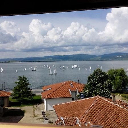 Apartman "Soba Sa Pogledom" Golubăţ Exterior foto